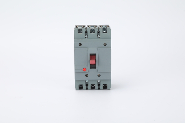 3P 4P CDM3 MCCB Molded Case Circuit Breaker